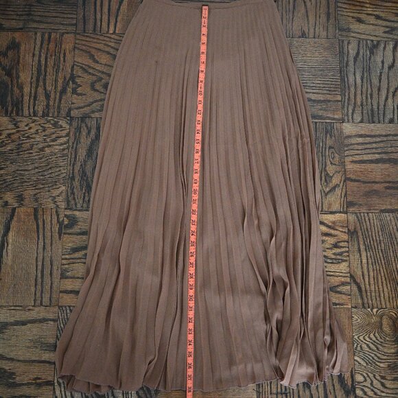 Garnet Hill Recycled Pleated Maxi Skirt – Acorn/Camel – Small - Picture 4 of 10